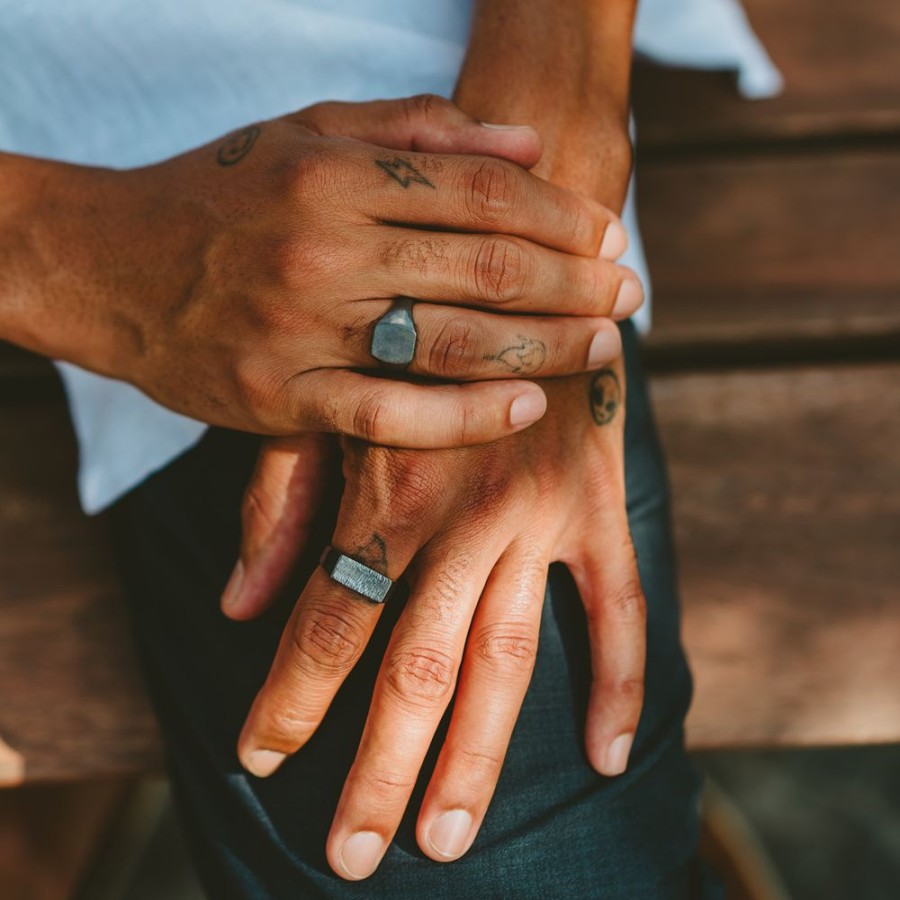 Juwelen billy rose | Hammered Seal Ring